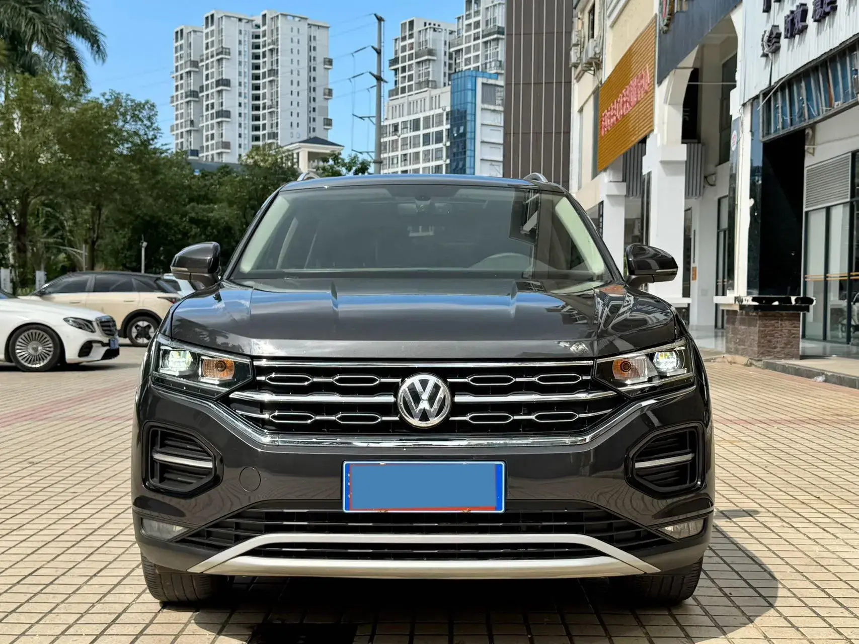 2021 VOLKSWAGEN TAYRON thumbnail 2