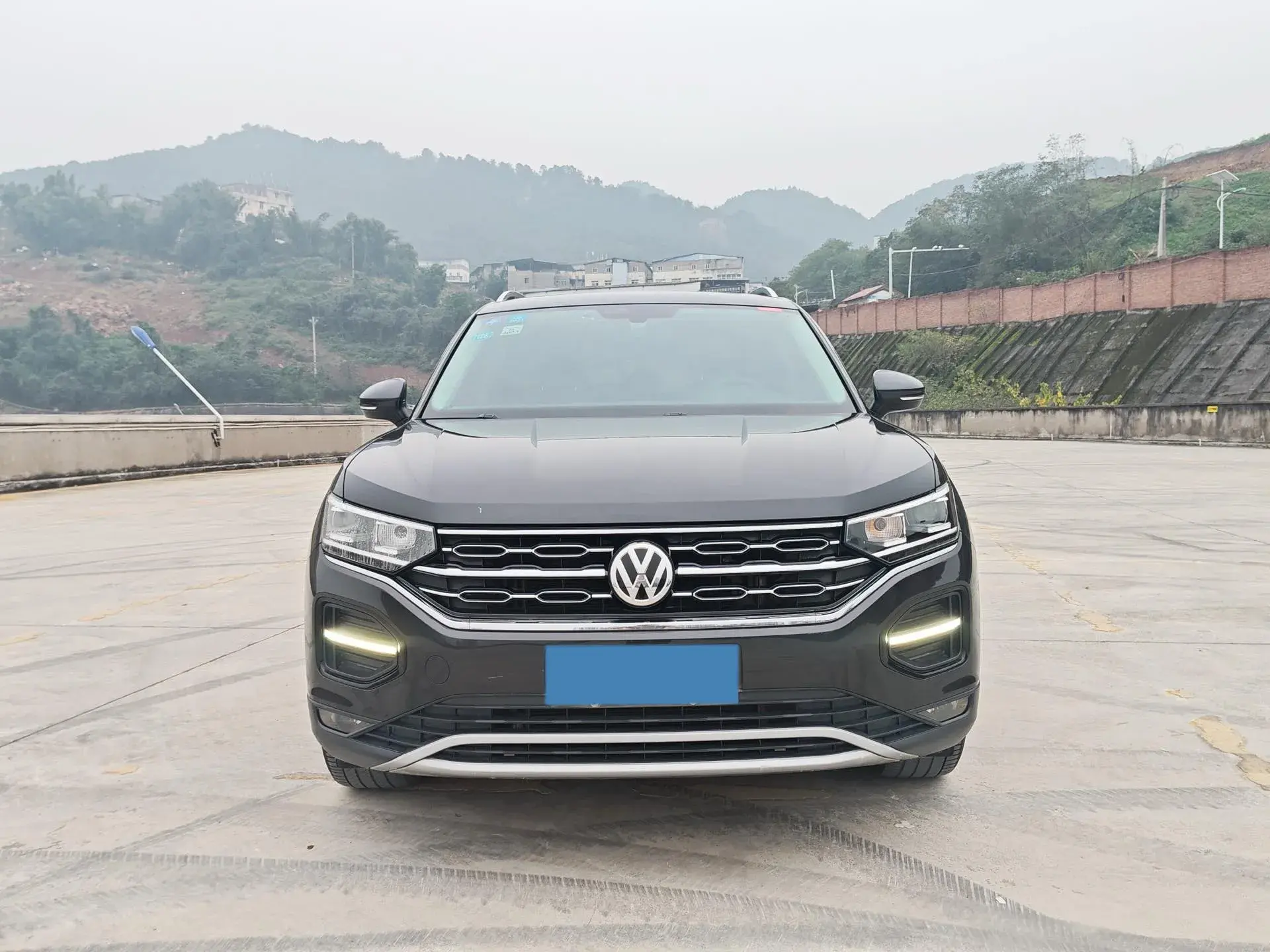 2019 VOLKSWAGEN TAYRON thumbnail 2