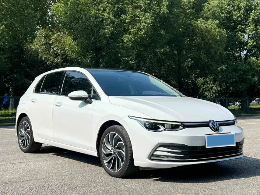 2021 VOLKSWAGEN GOLF thumbnail 3