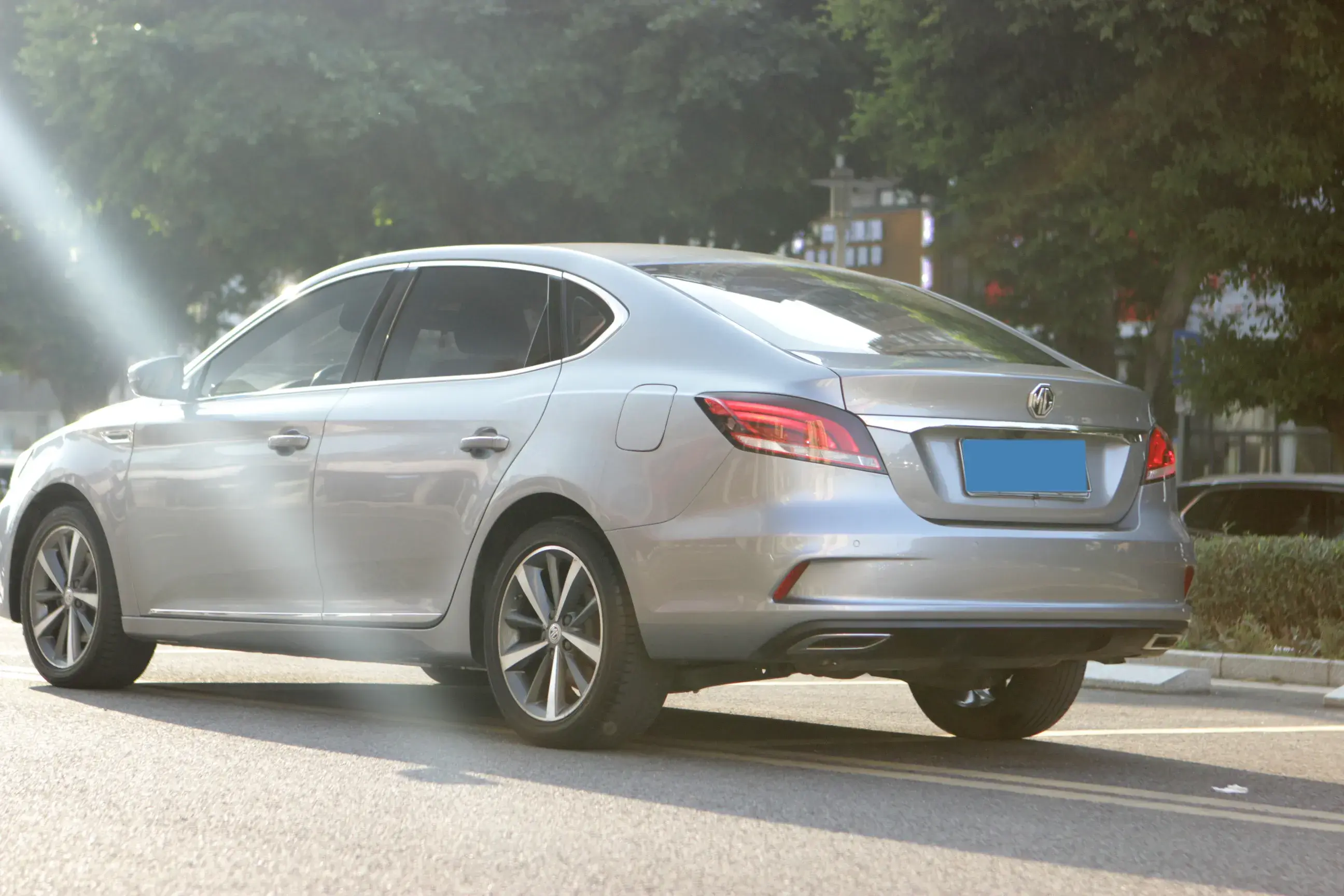 2020 MG MG6 thumbnail 4