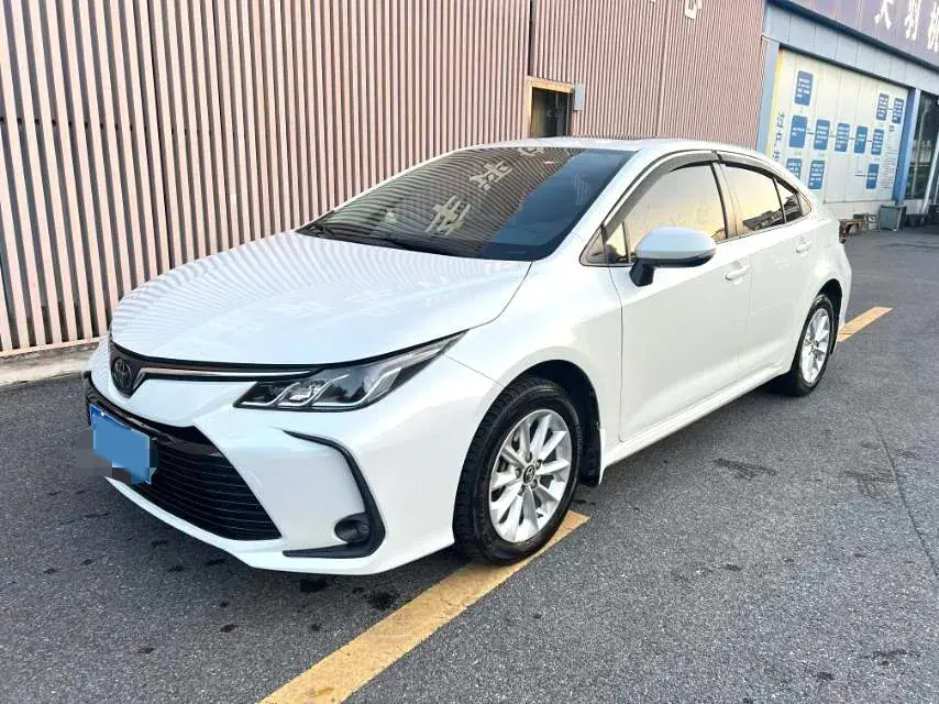 2021 Toyota Corolla 1.2T 116HP L4 CVT