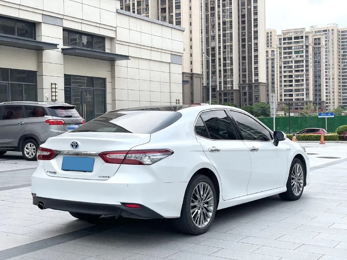 2019 Toyota Camry 2.5L 178HP L4 E-CVT Hybrid,autocango,china used car exporter,china ev exporter,chinese used car exporter,chinese used ev exporter