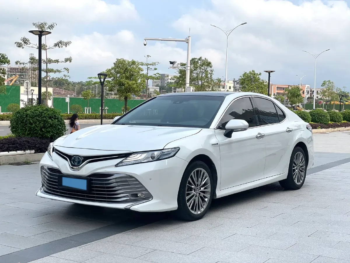 2019 Toyota Camry 2.5L 178HP L4 E-CVT Hybrid,autocango,china used car exporter,china ev exporter,chinese used car exporter,chinese used ev exporter