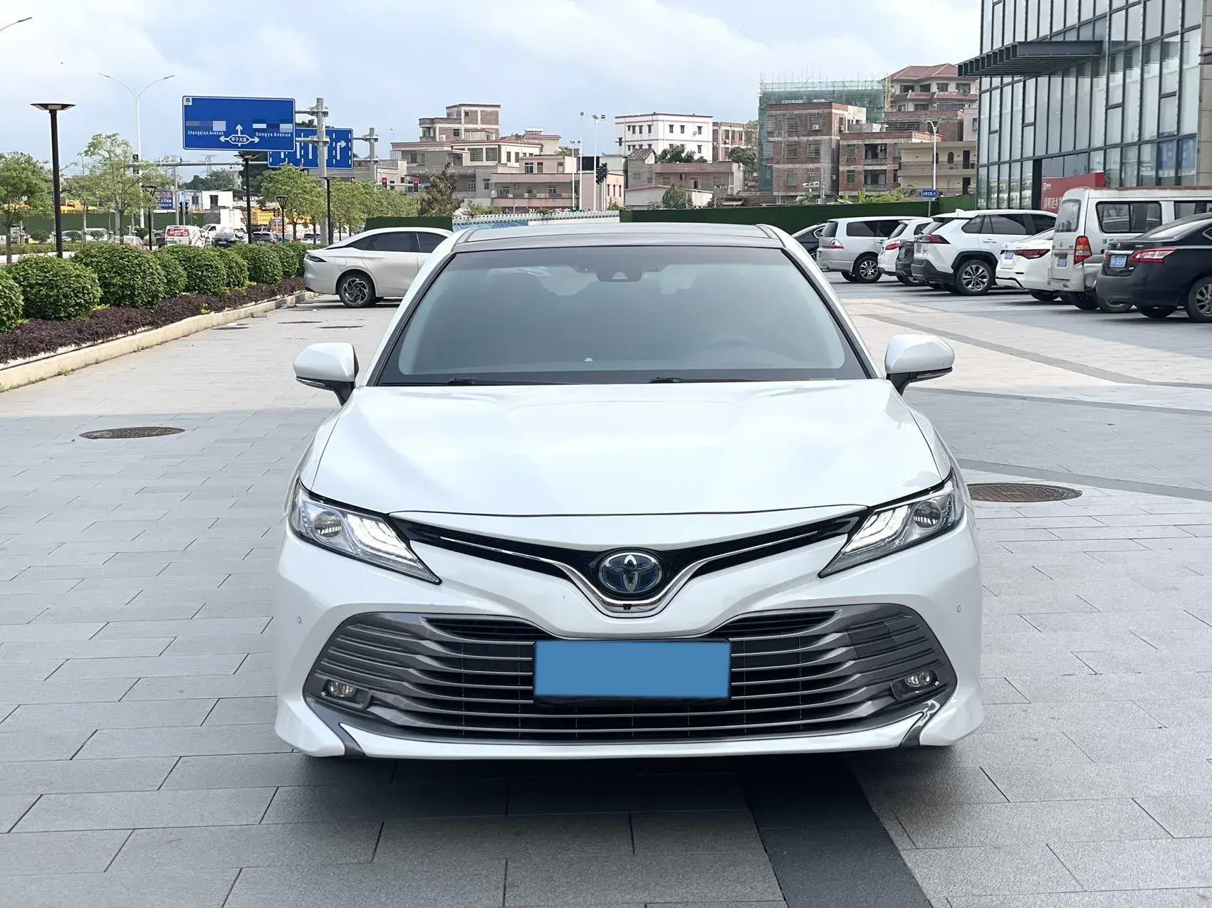 2019 TOYOTA CAMRY thumbnail 2