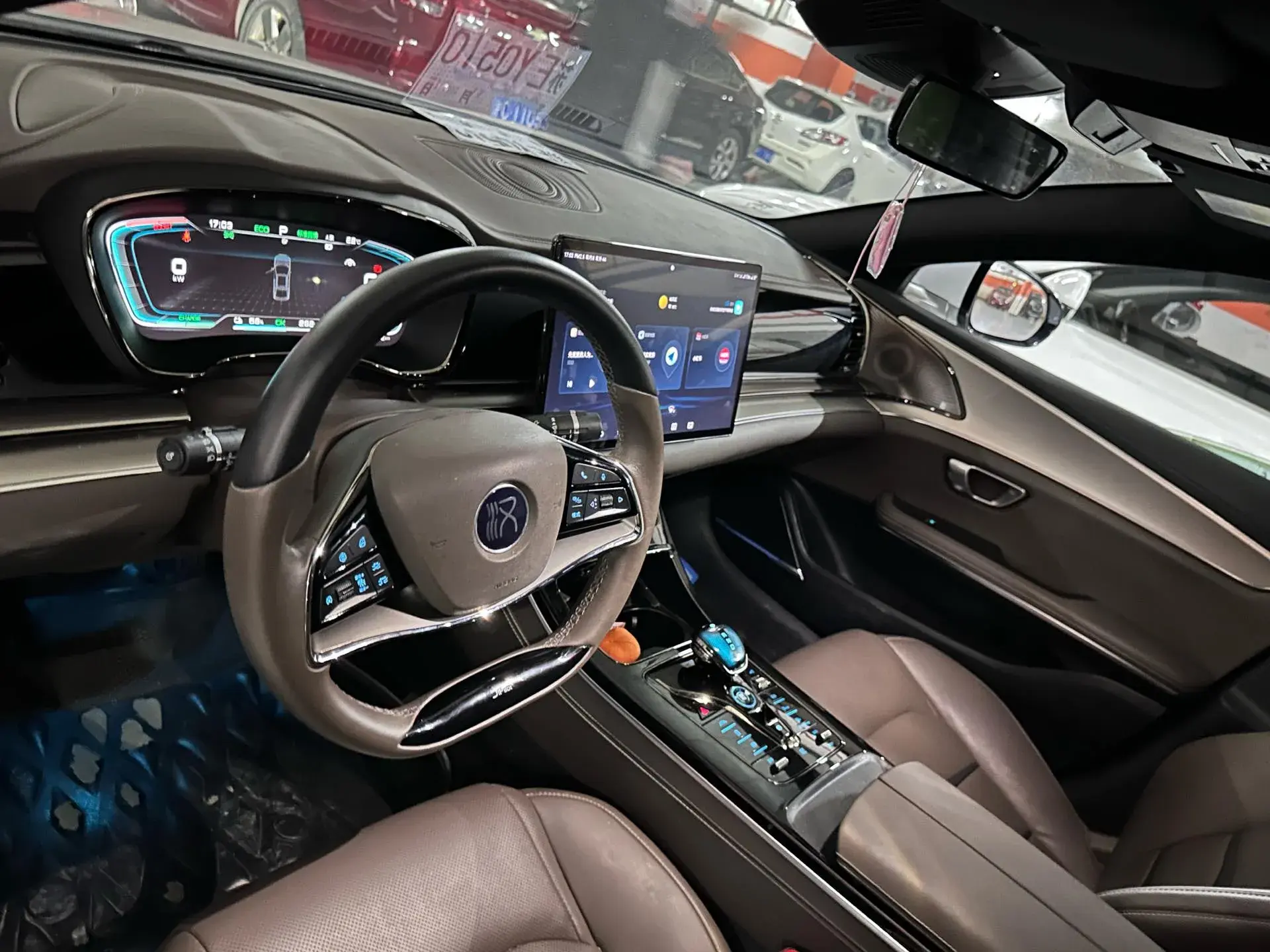 2020 BYD HAN thumbnail 4