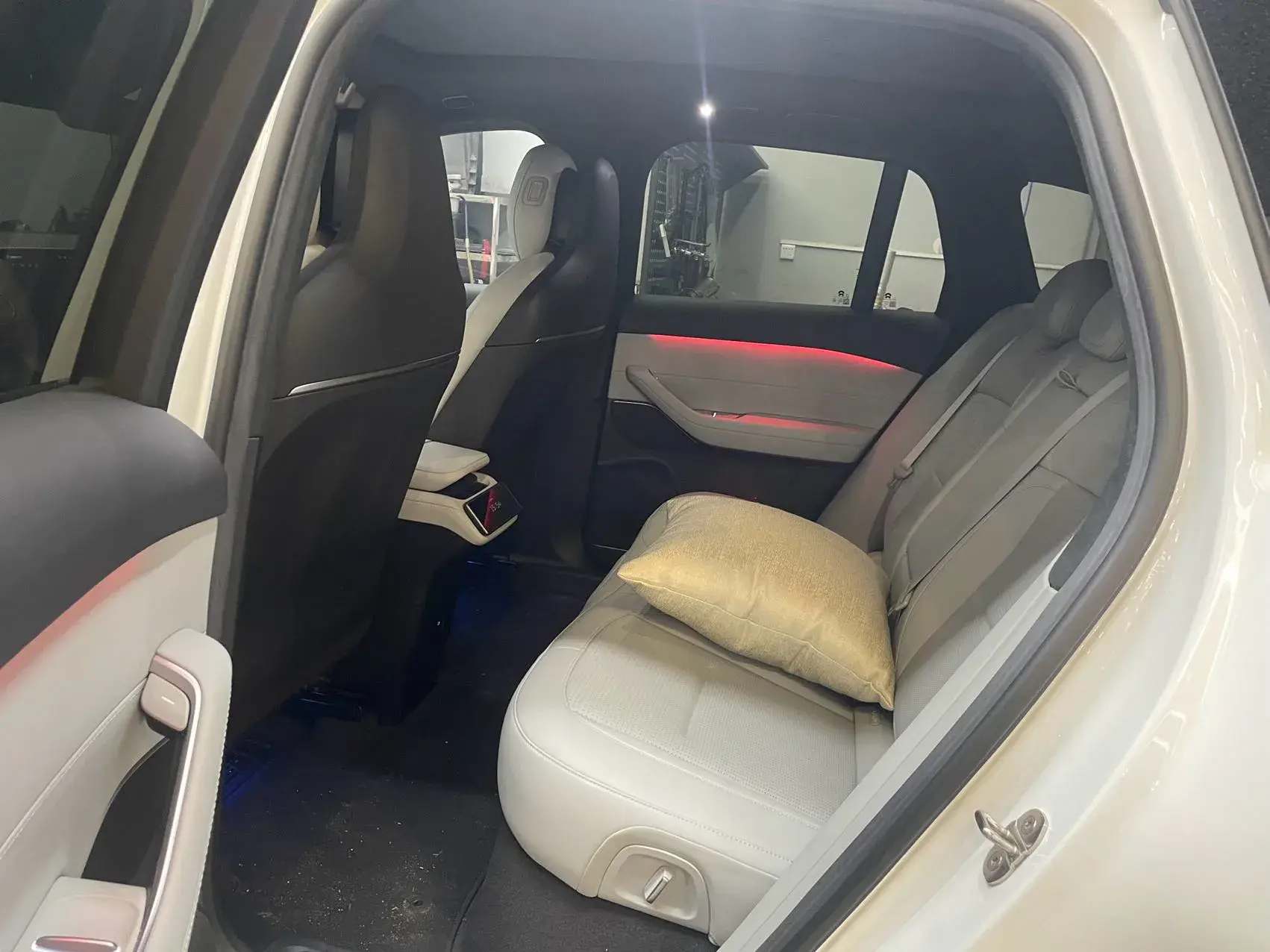 2024 NIO ES6 thumbnail 4