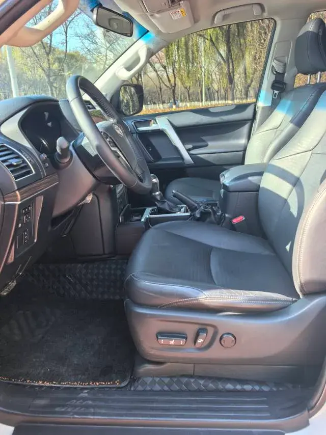 2018 TOYOTA LAND thumbnail 4