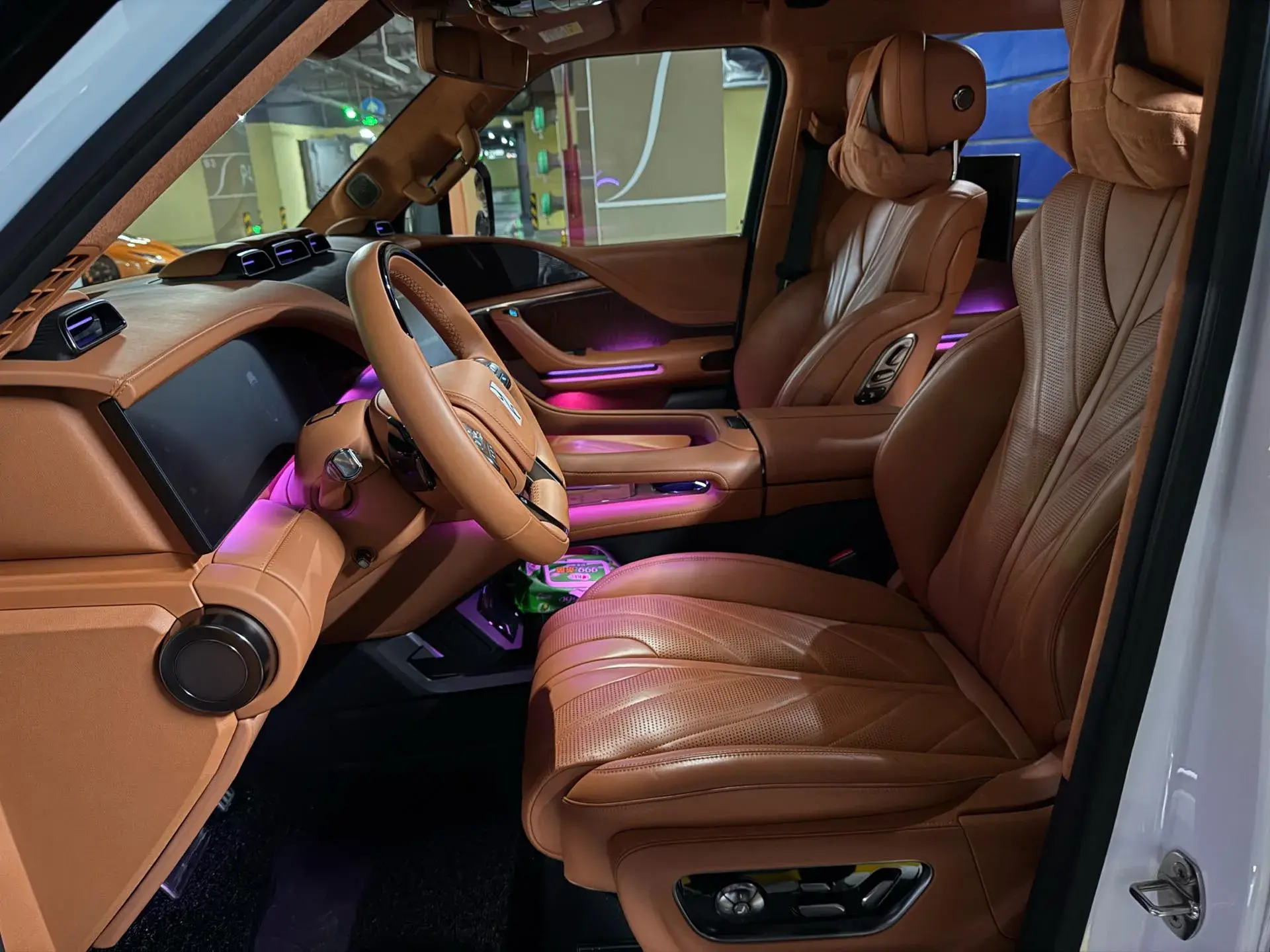 2023 YANGWANG U8 thumbnail 3