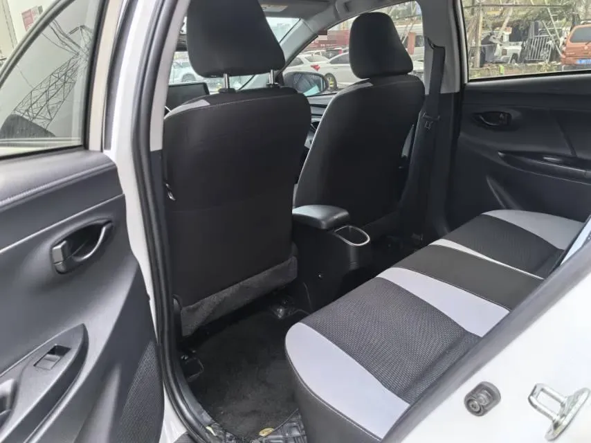 2021 Toyota Yaris L 1.5L 112HP L4 CVT,autocango,china used car exporter,china ev exporter,chinese used car exporter,chinese used ev exporter