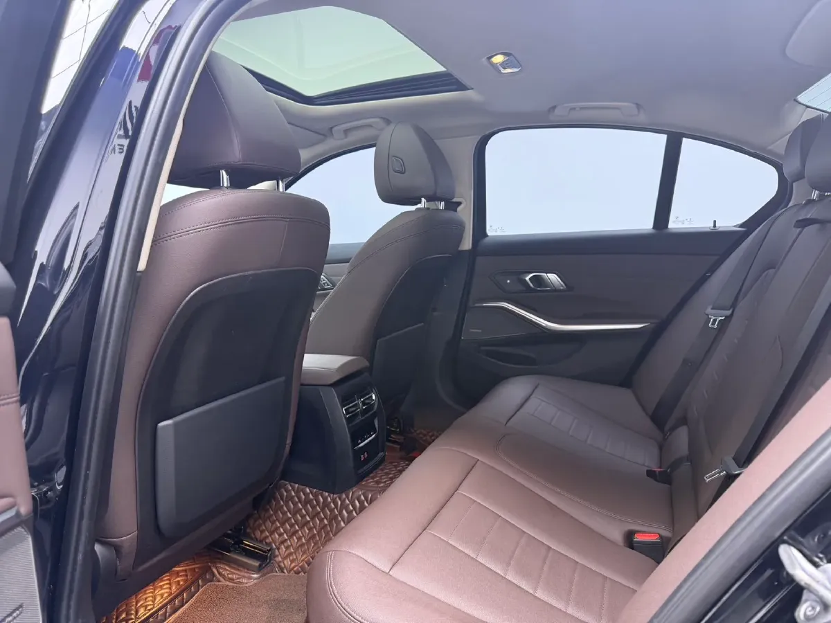 2021 BMW 3 Series 2.0T 184HP L4 8AT,autocango,china used car exporter,china ev exporter,chinese used car exporter,chinese used ev exporter