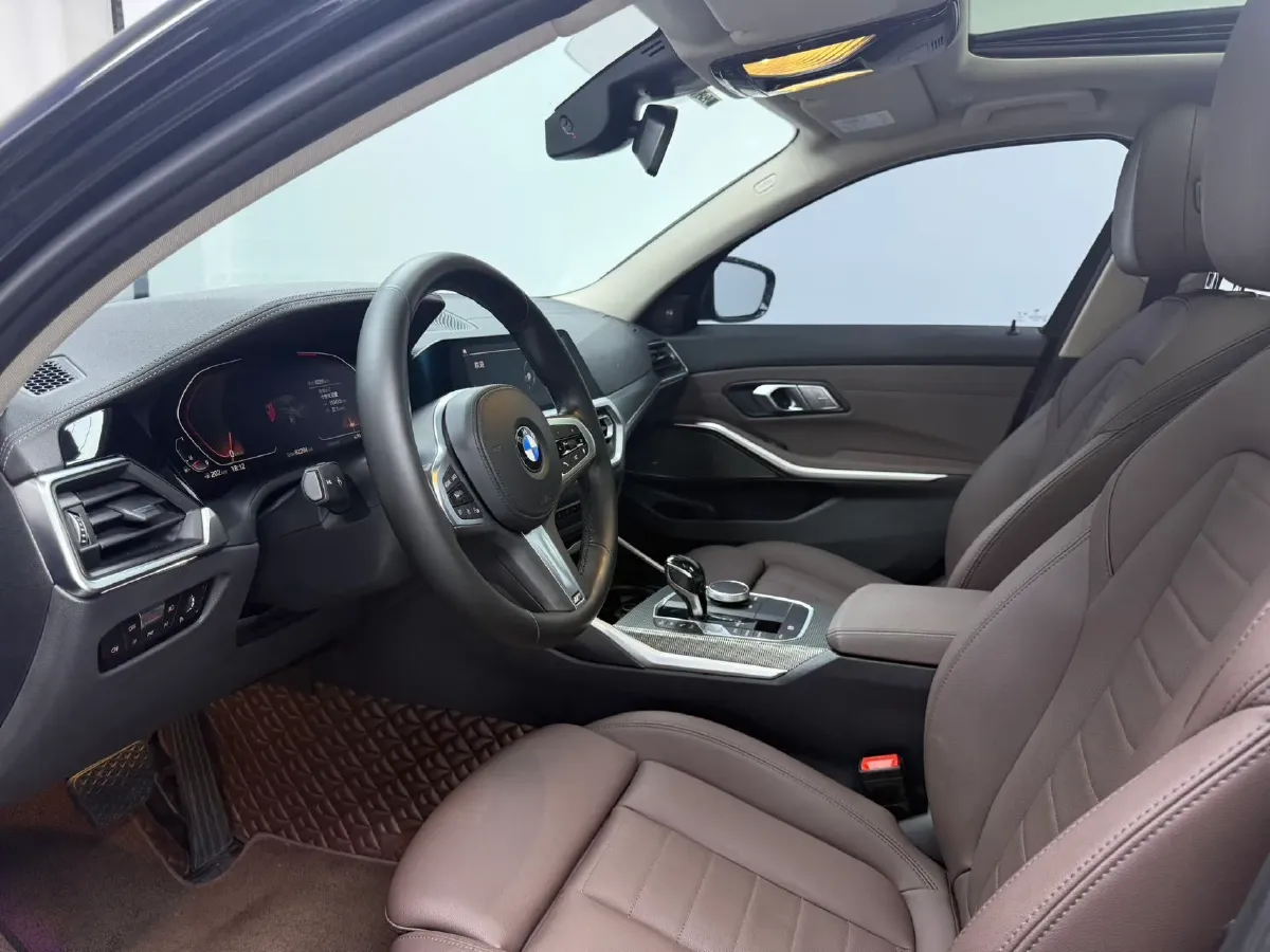 2021 BMW 3 Series 2.0T 184HP L4 8AT,autocango,china used car exporter,china ev exporter,chinese used car exporter,chinese used ev exporter
