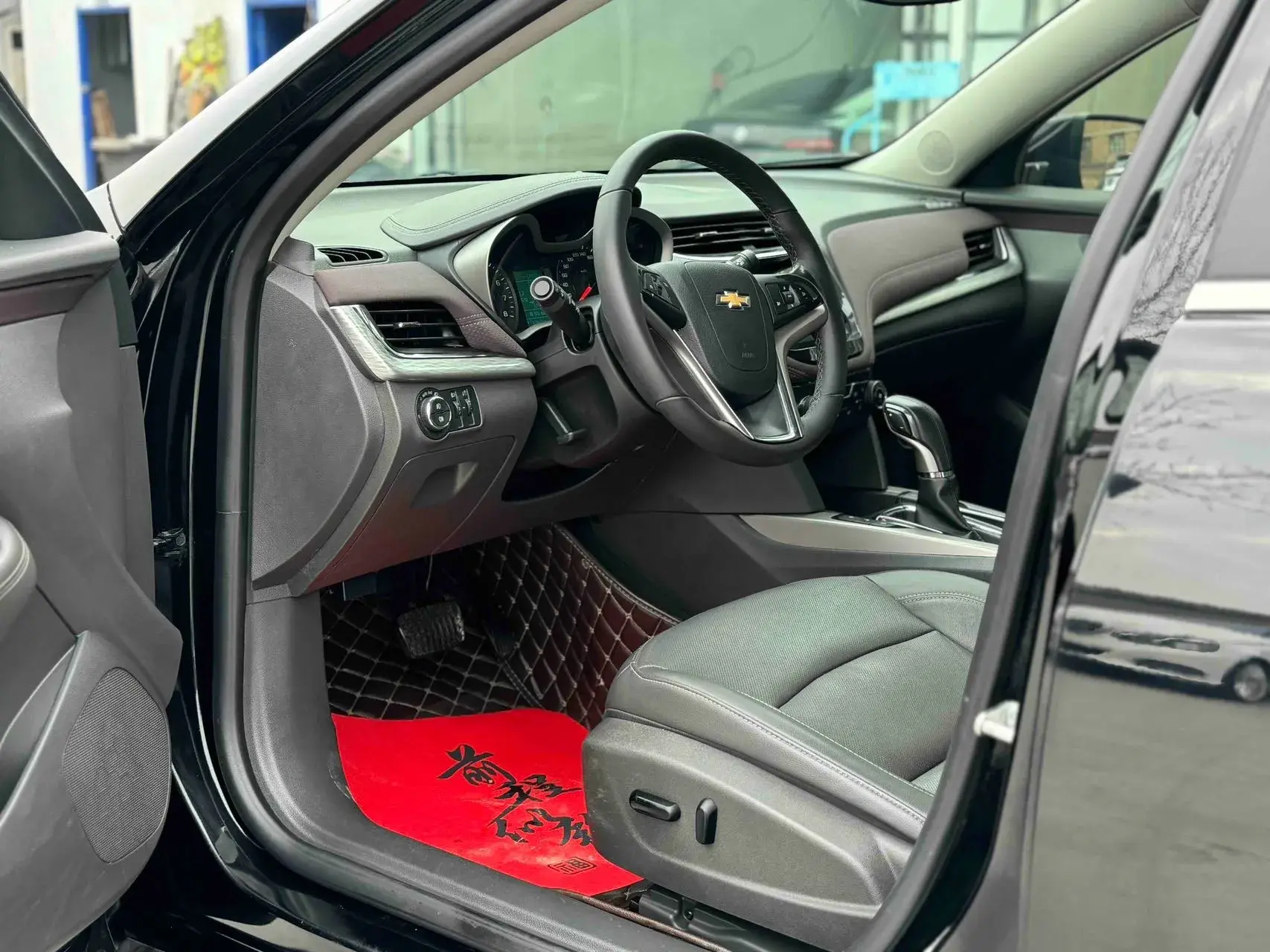 2018 CHEVROLET MALIBU thumbnail 3