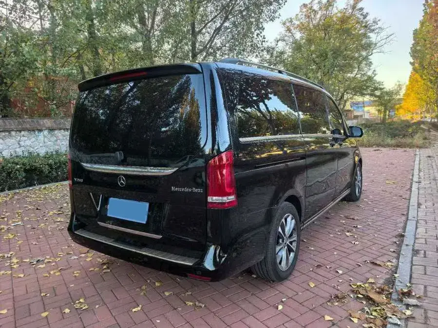 2021 MERCEDES-BENZ V thumbnail 4