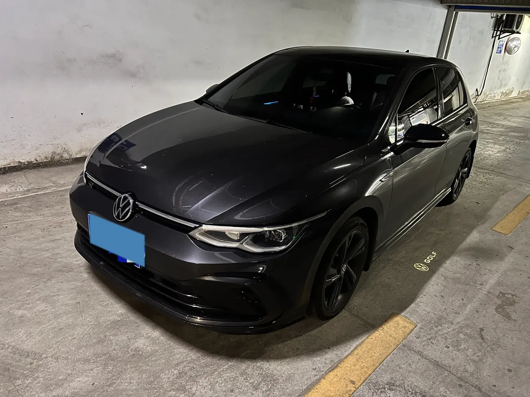 2021 VOLKSWAGEN GOLF view 1