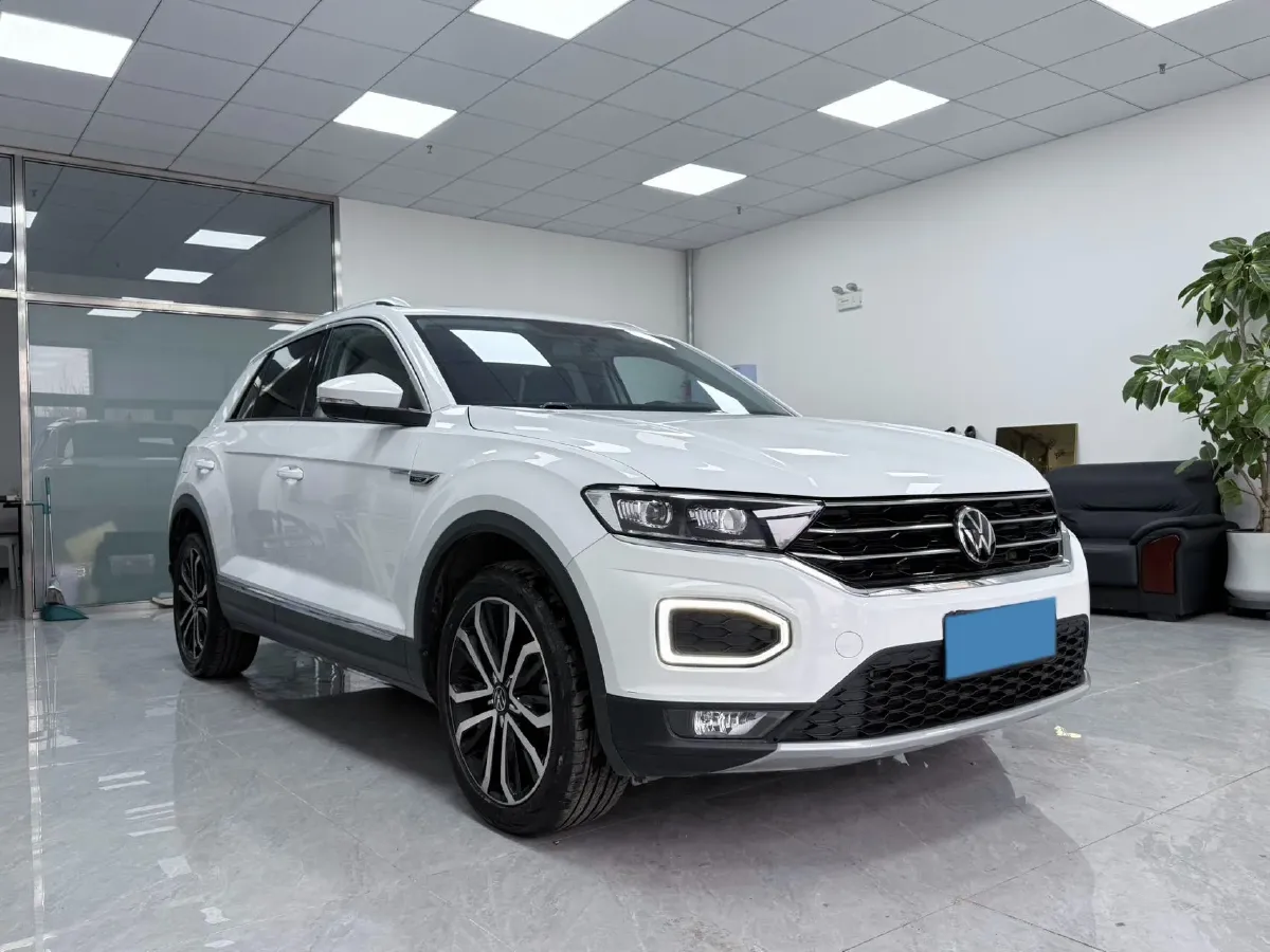 2021 Volkswagen T-Roc 1.4T 150HP L4 7DCT,autocango,china used car exporter,china ev exporter,chinese used car exporter,chinese used ev exporter