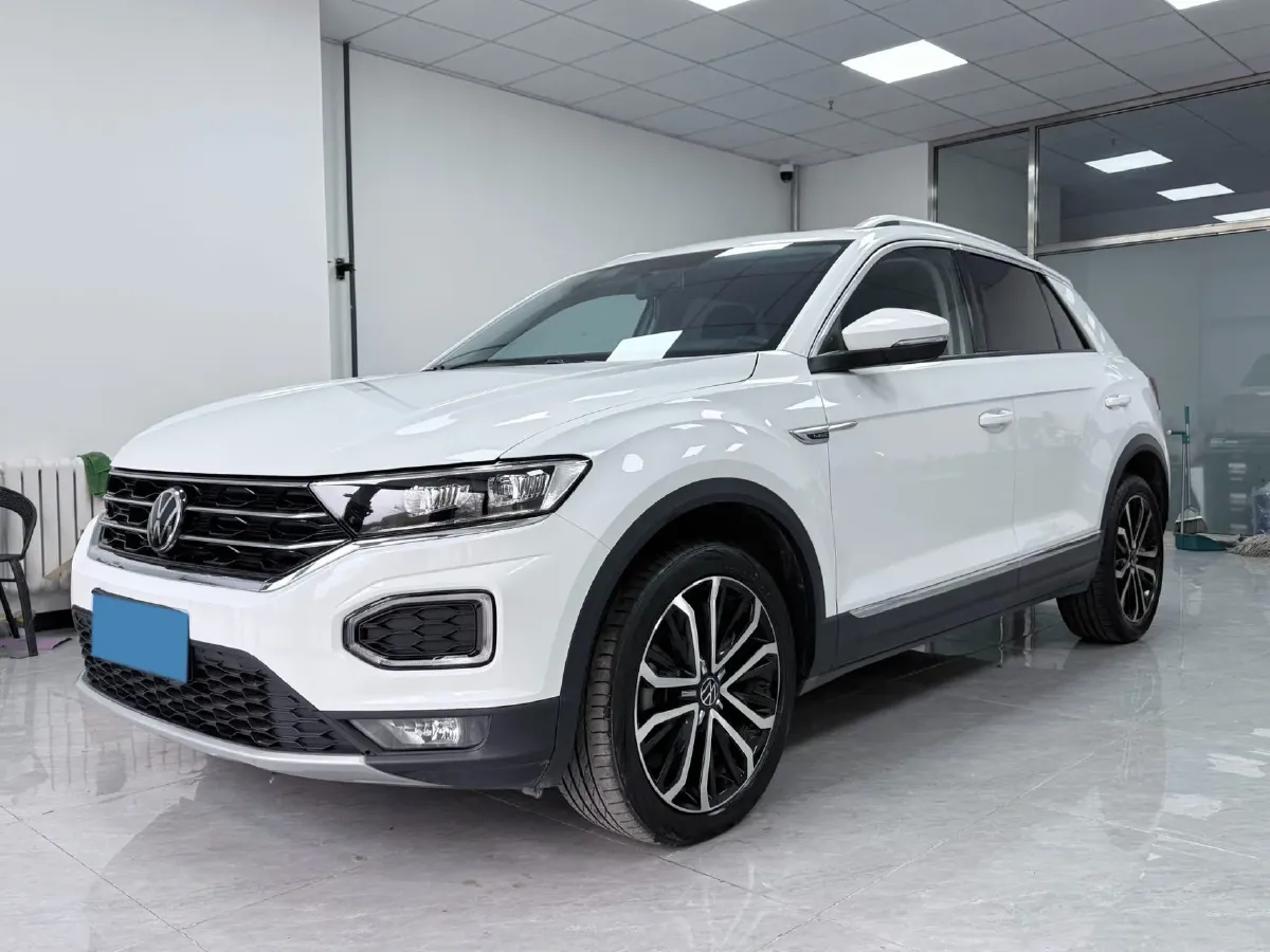 2021 Volkswagen T-Roc 1.4T 150HP L4 7DCT,autocango,china used car exporter,china ev exporter,chinese used car exporter,chinese used ev exporter