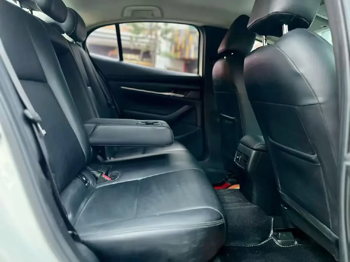 2020 Mazda 3 Axela 1.5L 117HP L4 6AT,autocango,china used car exporter,china ev exporter,chinese used car exporter,chinese used ev exporter