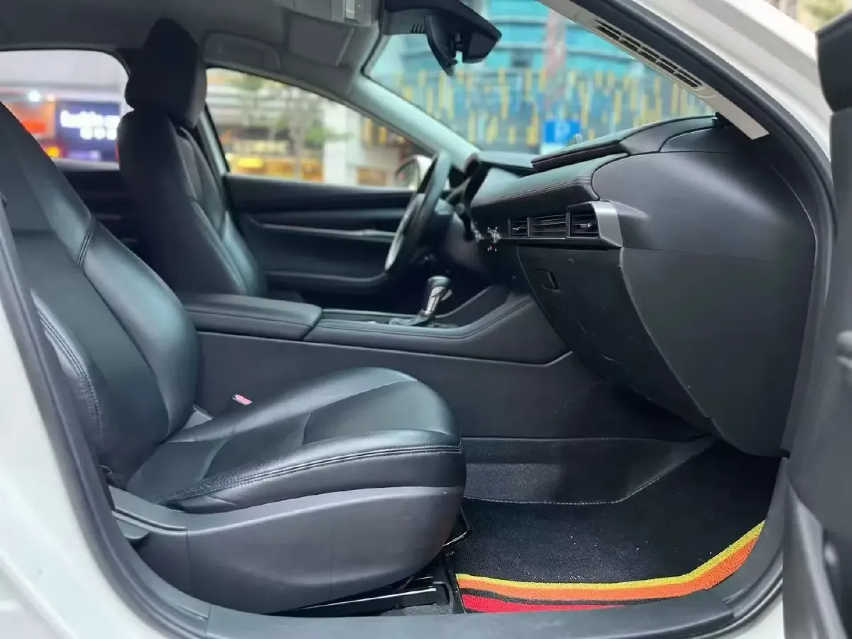 2020 Mazda 3 Axela 1.5L 117HP L4 6AT,autocango,china used car exporter,china ev exporter,chinese used car exporter,chinese used ev exporter