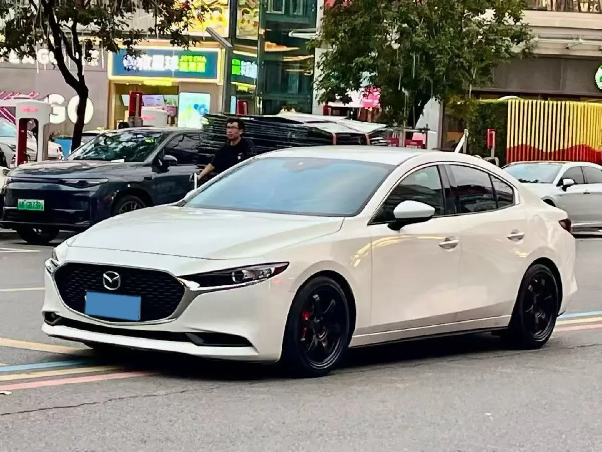 2020 Mazda 3 Axela 1.5L 117HP L4 6AT,autocango,china used car exporter,china ev exporter,chinese used car exporter,chinese used ev exporter