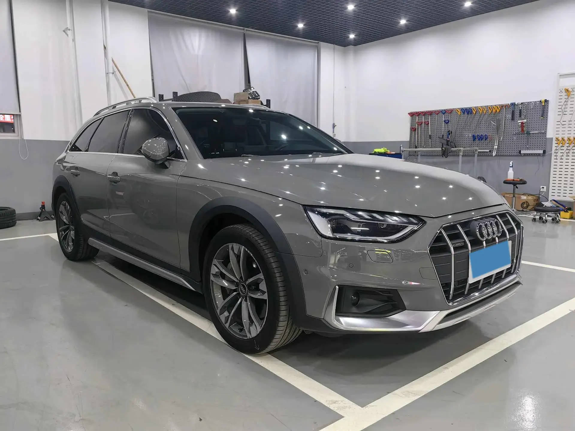 2021 AUDI A4 thumbnail 3