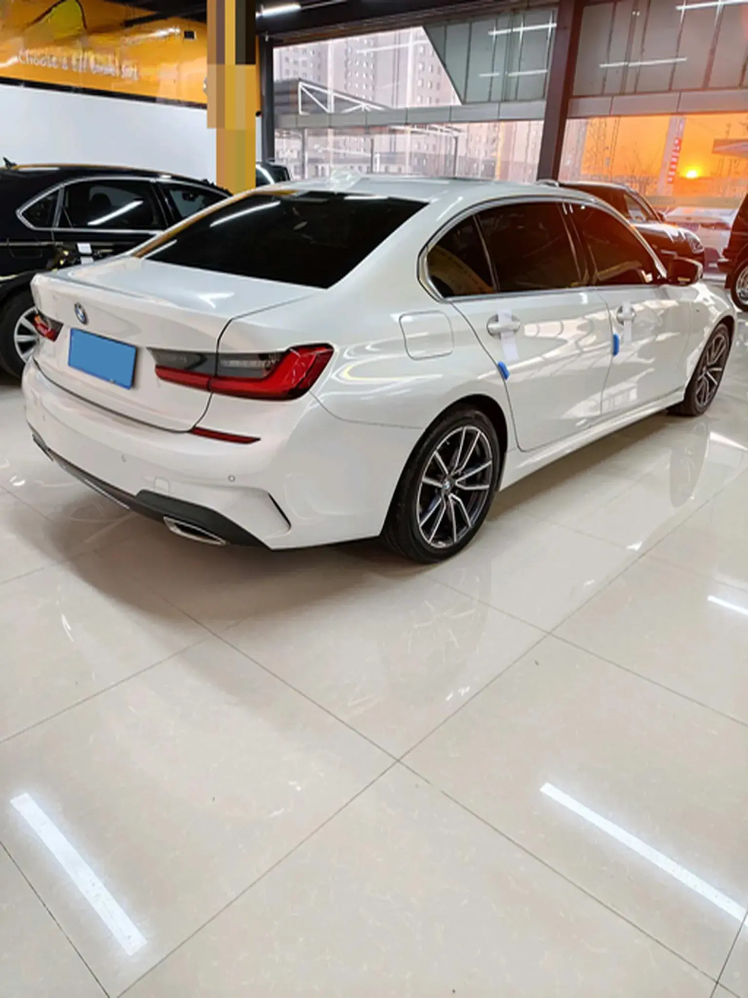 2021 BMW 3 thumbnail 3