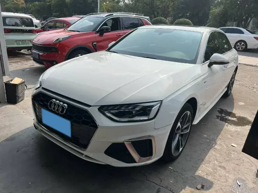 2020 Audi A4L 2.0T 150HP L4 7DCT