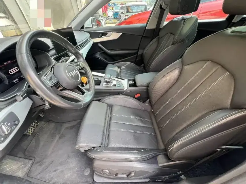 2020 AUDI A4L thumbnail 4