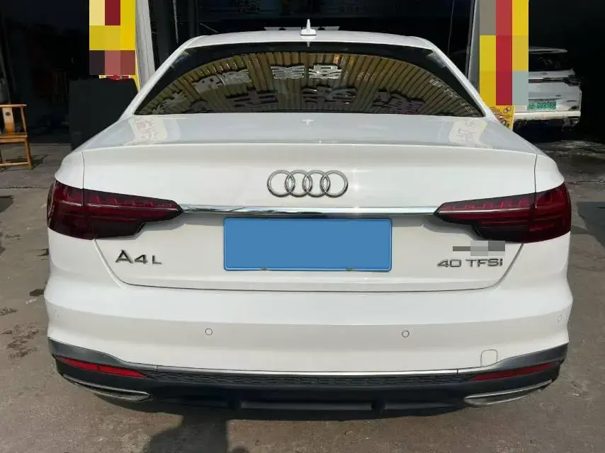 2020 AUDI A4L thumbnail 3