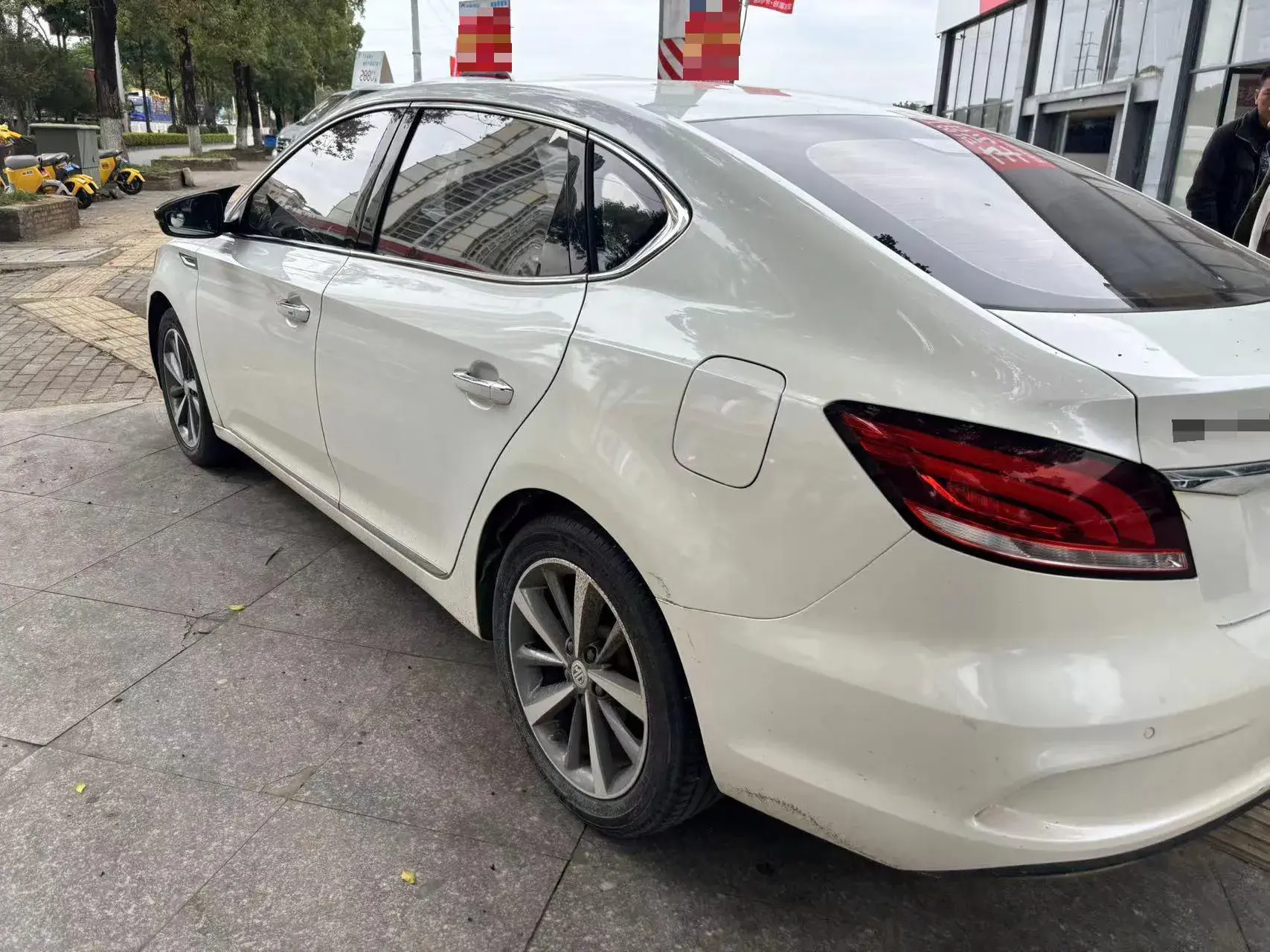 2019 MG MG6 thumbnail 4