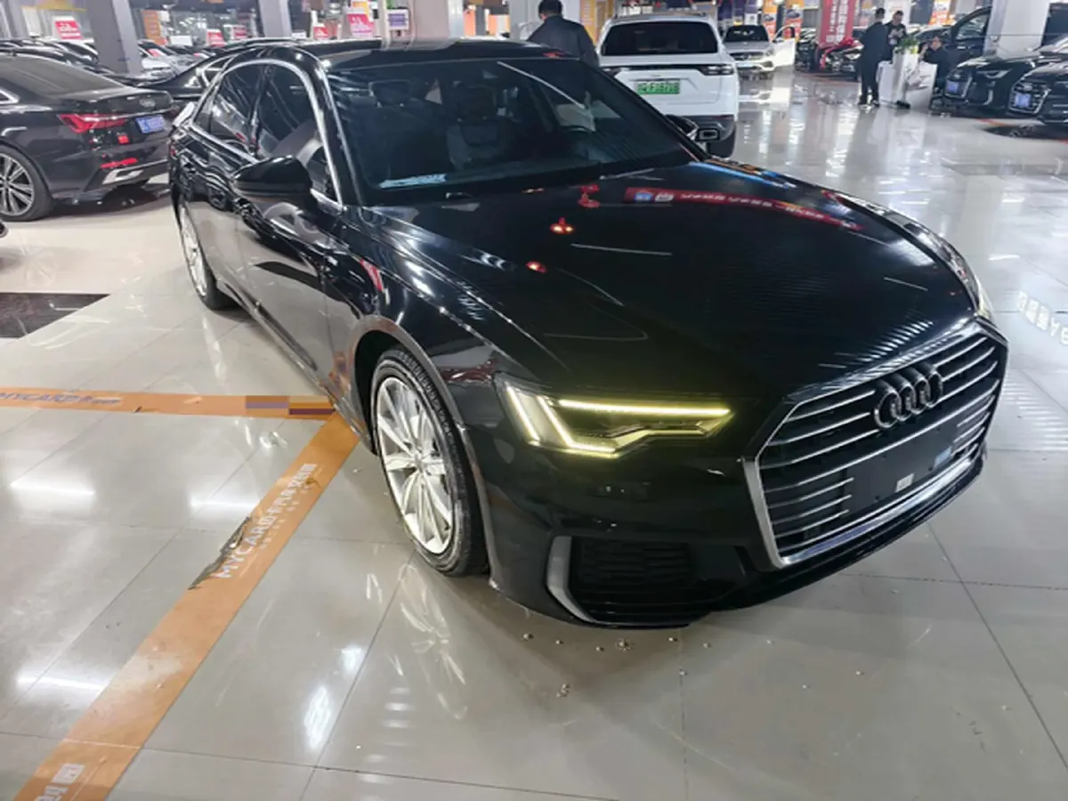 2020 Audi A6L 2.0T 224HP L4 7DCT,autocango,china used car exporter,china ev exporter,chinese used car exporter,chinese used ev exporter
