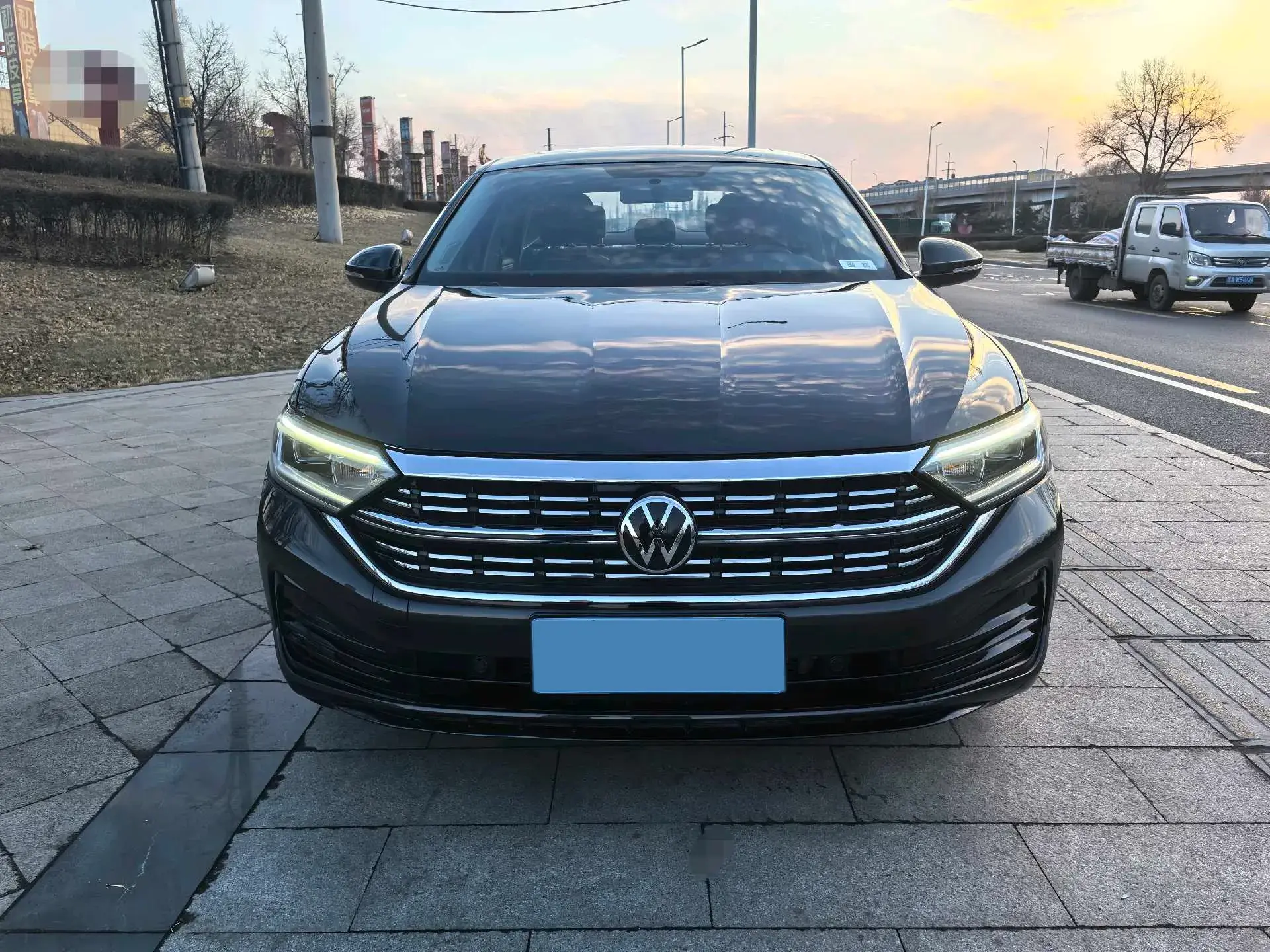 2023 VOLKSWAGEN SAGITAR thumbnail 2