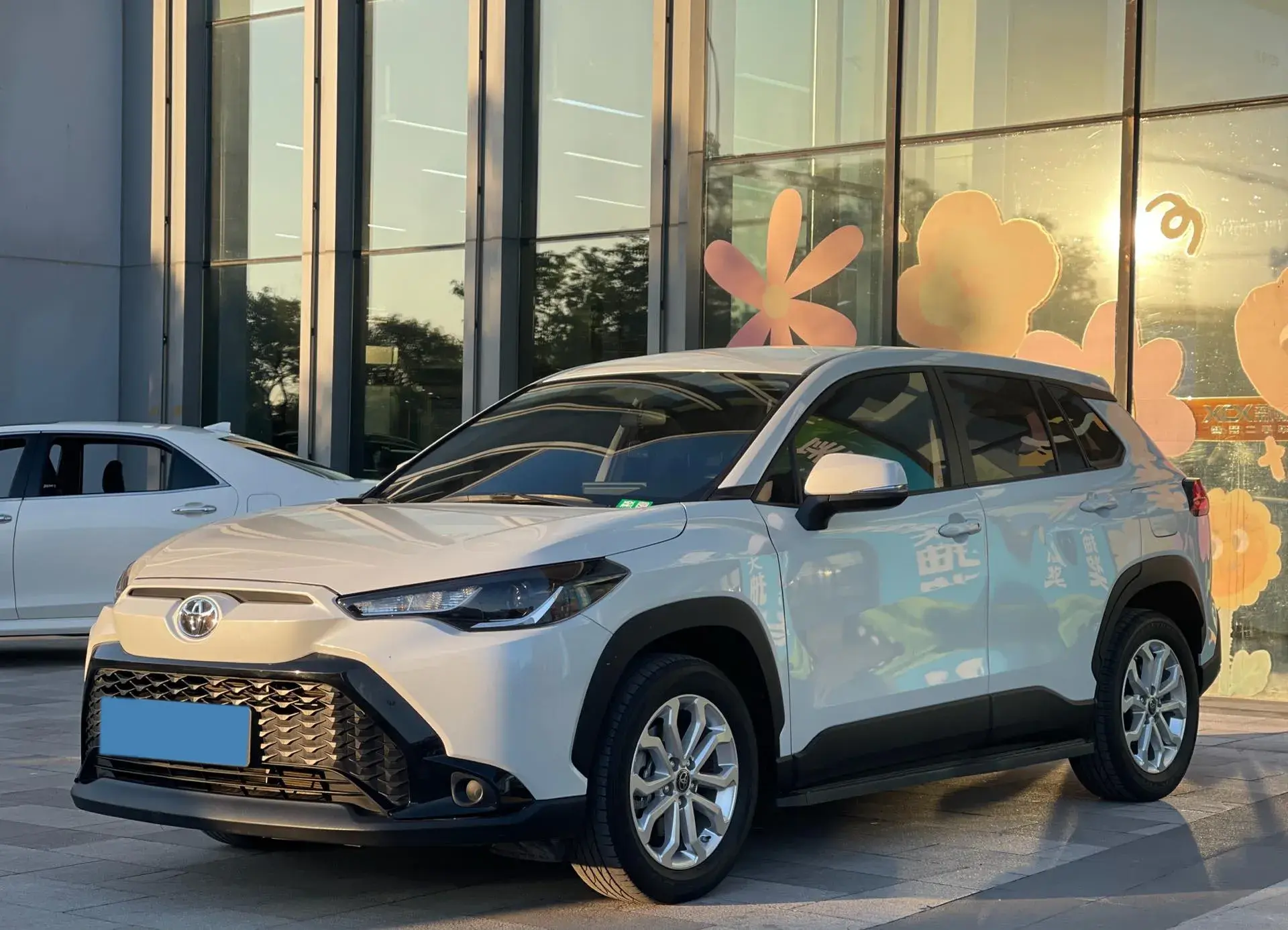 2023 TOYOTA FRONTLANDER view 1