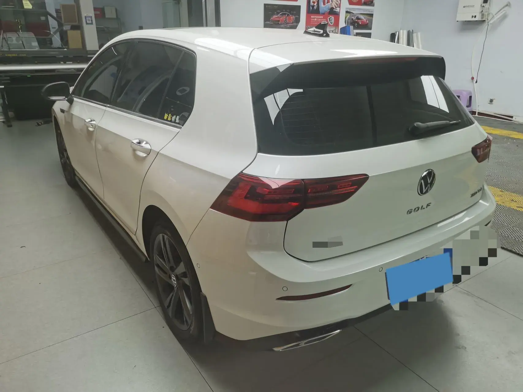 2023 VOLKSWAGEN GOLF thumbnail 4