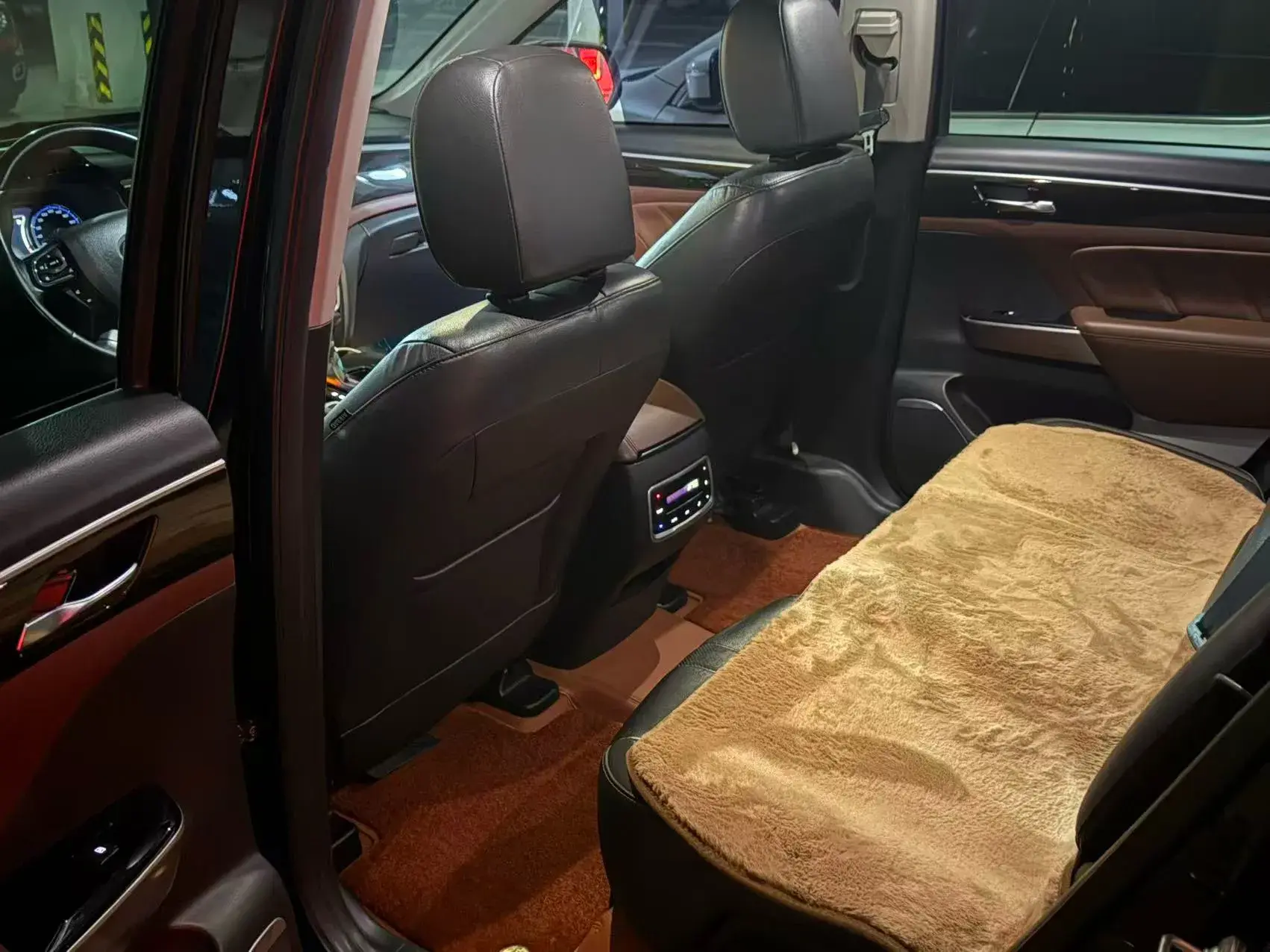 2017 GAC TRUMPCHI thumbnail 4