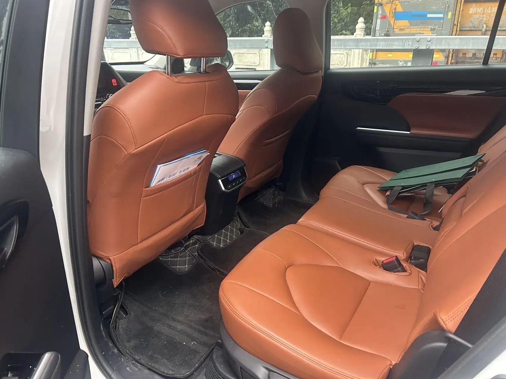 2024 TOYOTA HIGHLANDER thumbnail 3