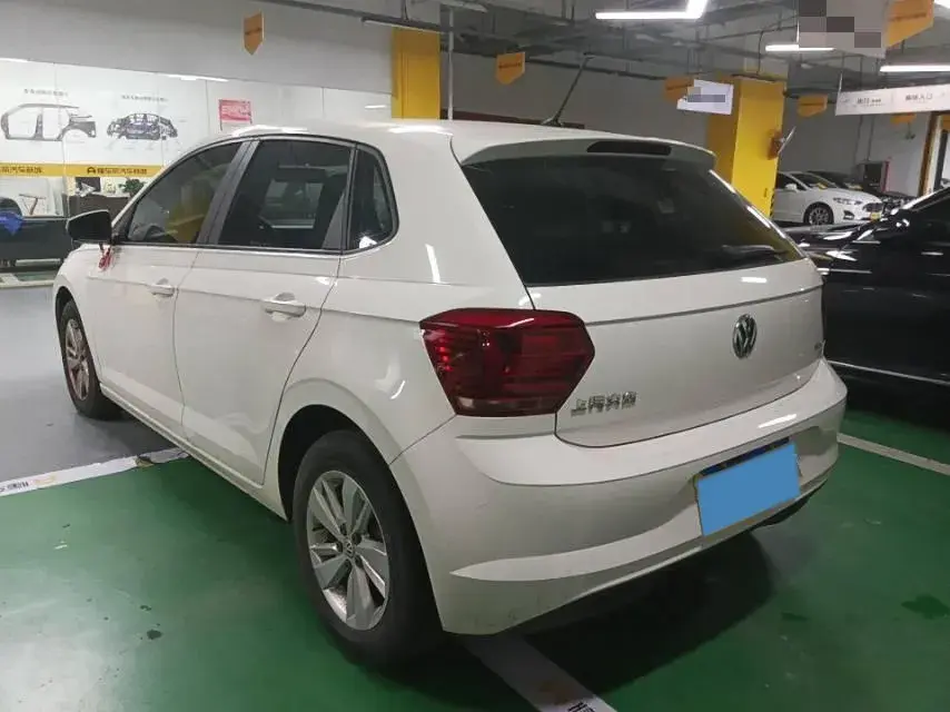2019 VOLKSWAGEN POLO thumbnail 3
