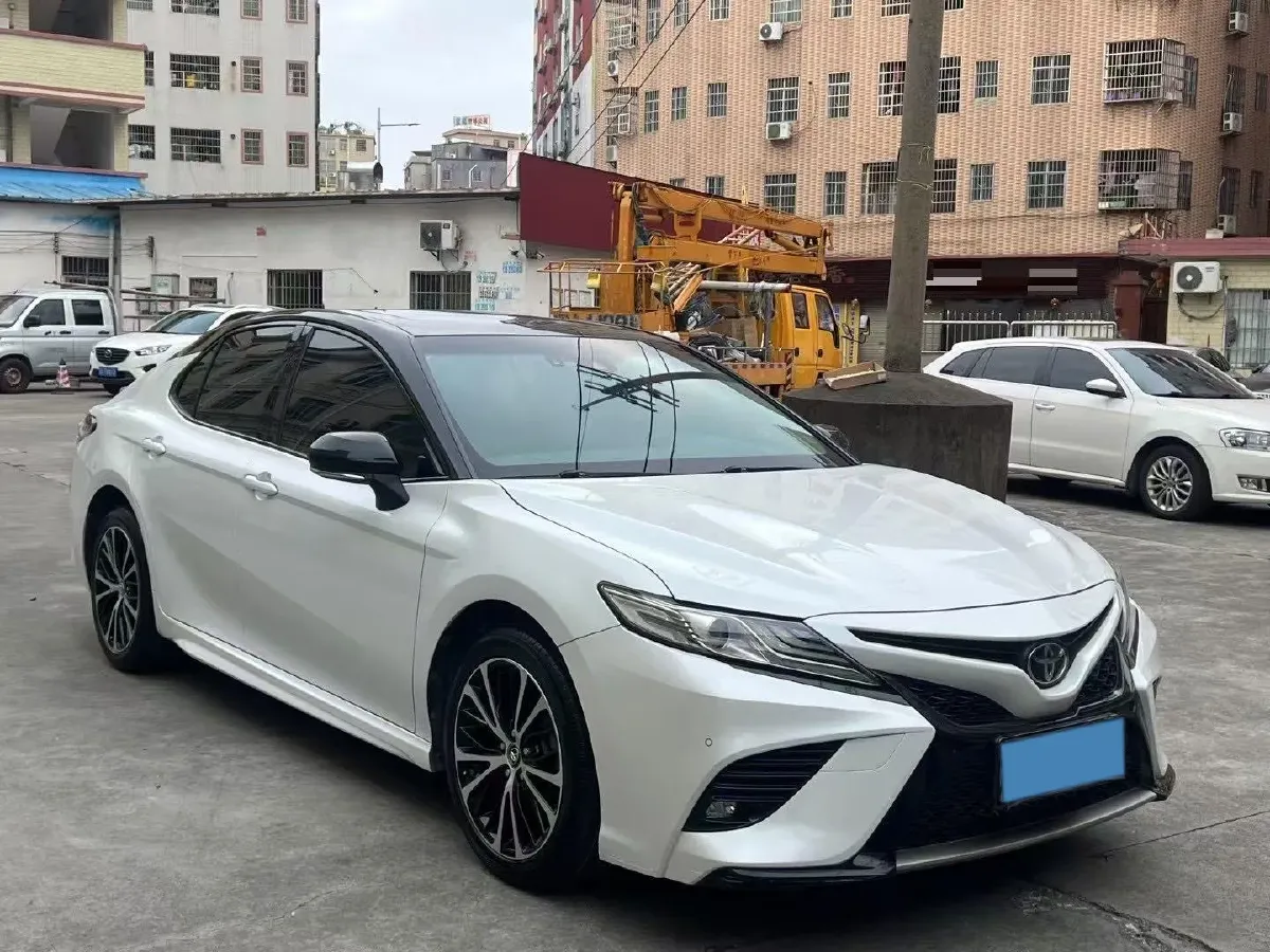 2019 Toyota Camry 2.5L 209HP L4 8AT,autocango,china used car exporter,china ev exporter,chinese used car exporter,chinese used ev exporter