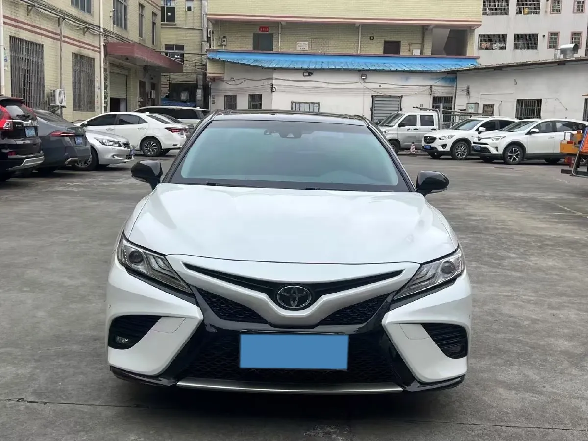 2019 Toyota Camry 2.5L 209HP L4 8AT,autocango,china used car exporter,china ev exporter,chinese used car exporter,chinese used ev exporter