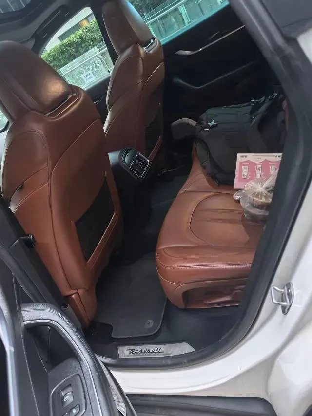 2016 Maserati Levante 3.0T 350HP V6 8AT,autocango,china used car exporter,china ev exporter,chinese used car exporter,chinese used ev exporter