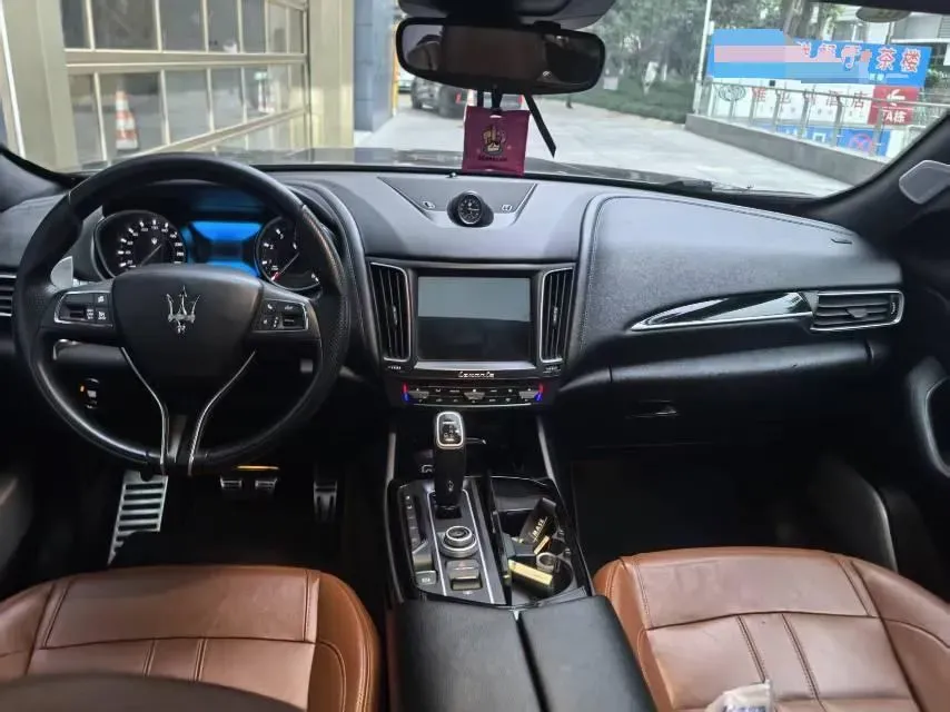 2016 Maserati Levante 3.0T 350HP V6 8AT,autocango,china used car exporter,china ev exporter,chinese used car exporter,chinese used ev exporter