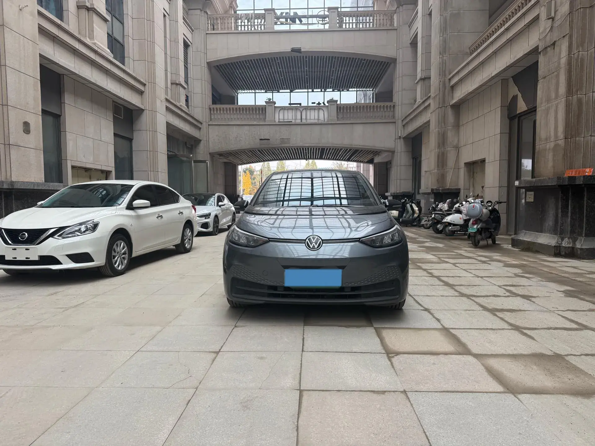 2023 VOLKSWAGEN ID.3 thumbnail 2