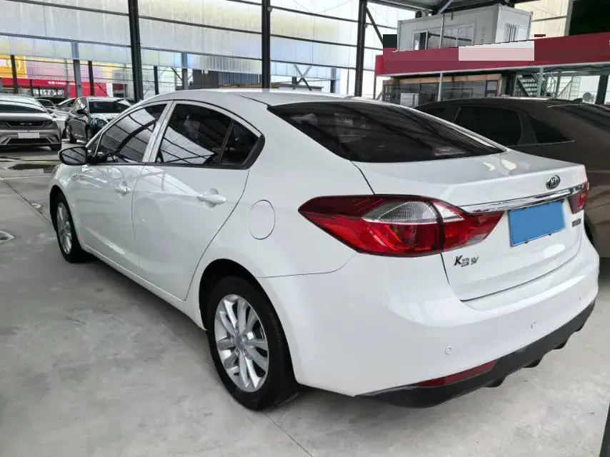 2017 KIA K3 thumbnail 4