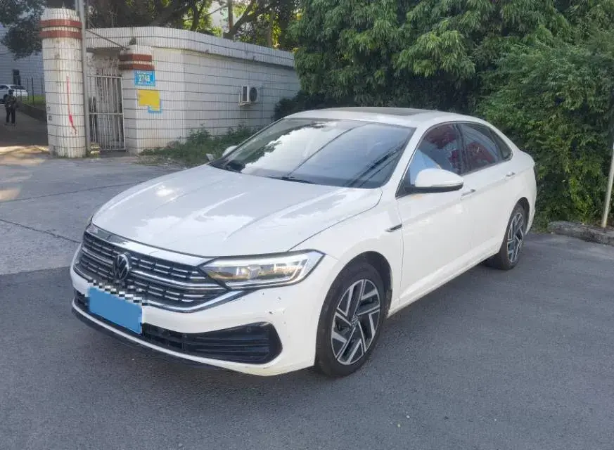 2023 Volkswagen Sagitar 1.2T 116HP L4 7DCT