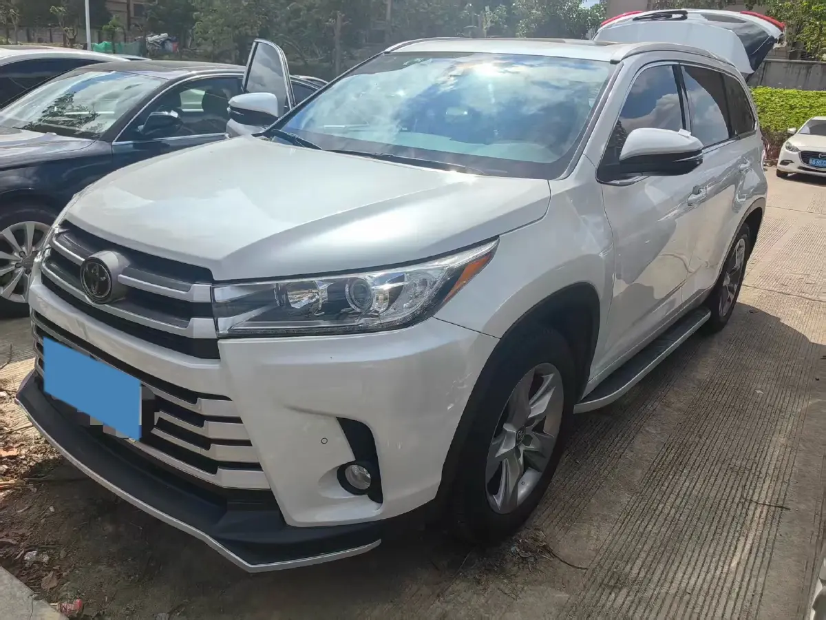 2021 Toyota Highlander 2.0T 220HP L4 6AT