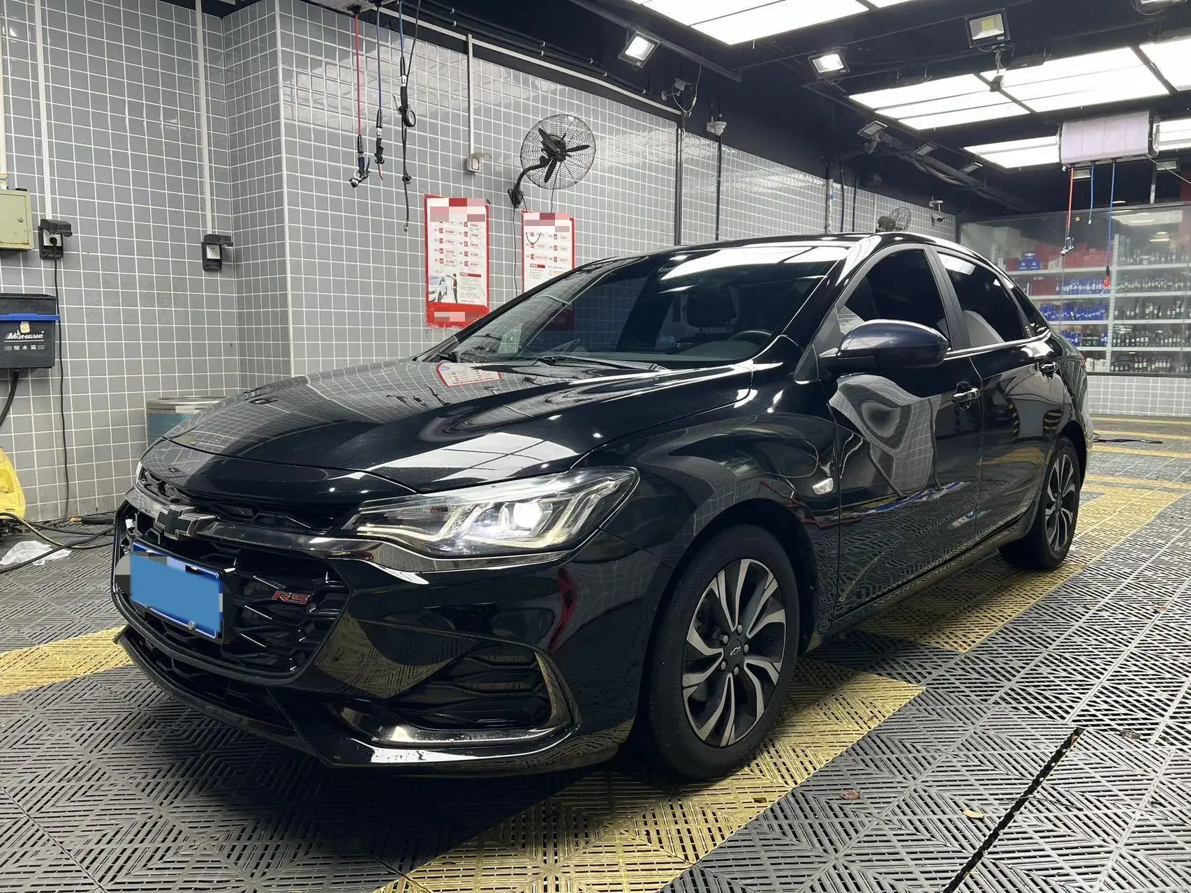 2019 CHEVROLET MONZA view 1