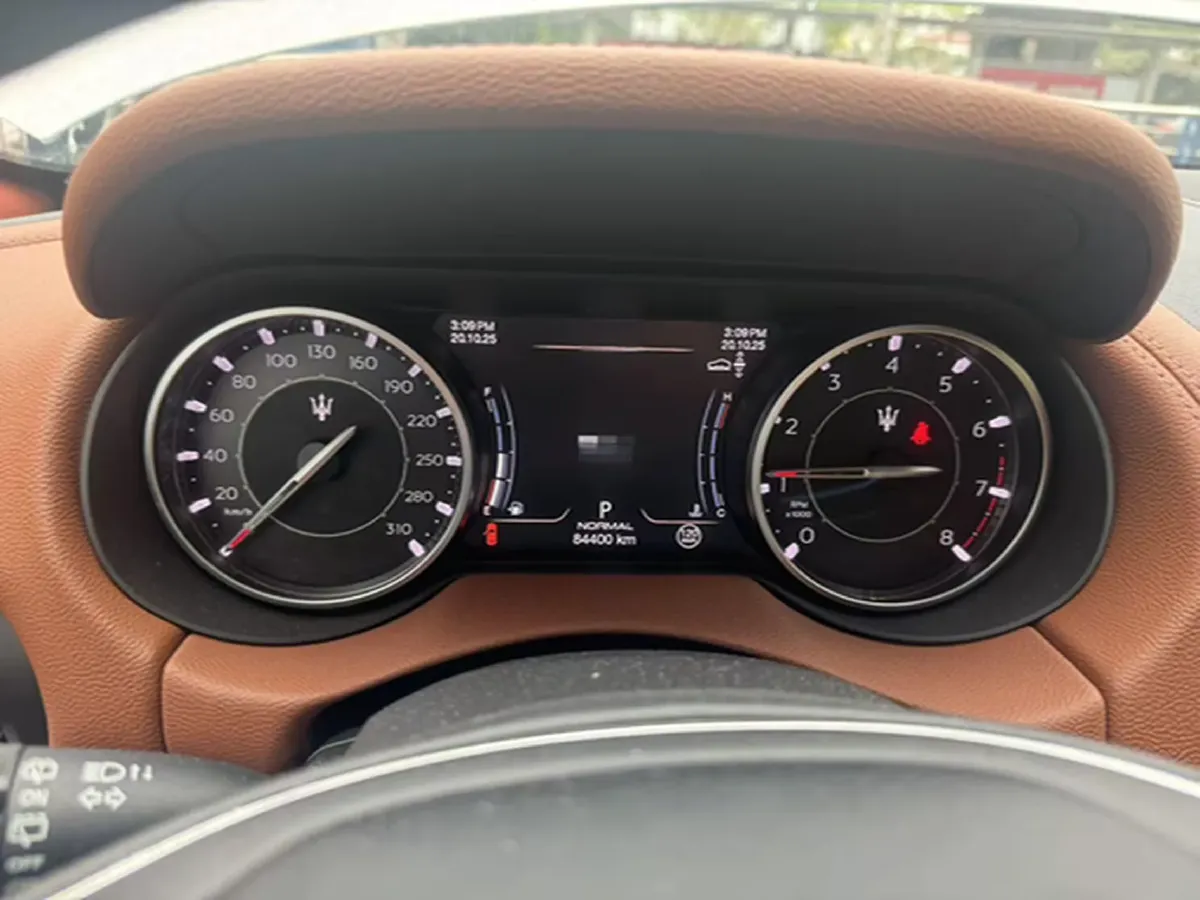 2021 Maserati Levante 3.0T 350HP V6 8AT,autocango,china used car exporter,china ev exporter,chinese used car exporter,chinese used ev exporter