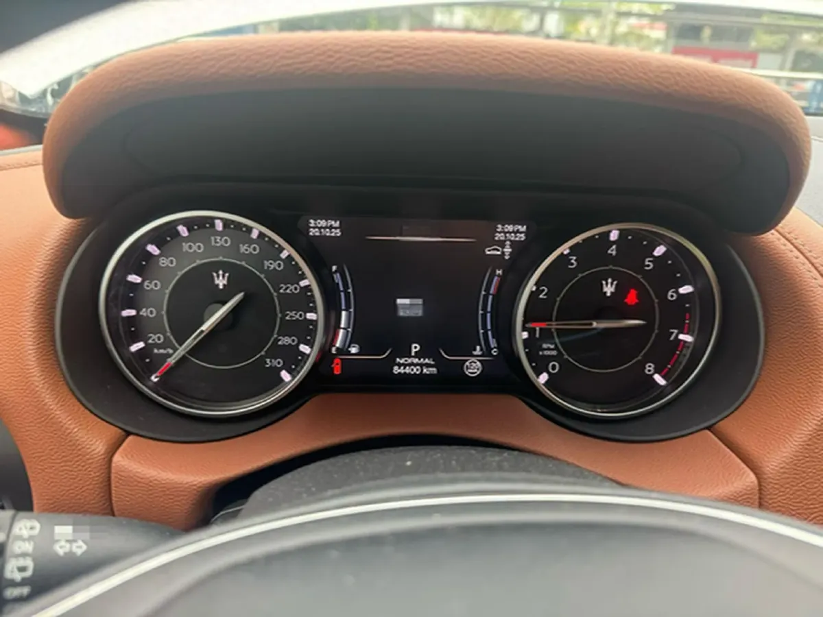 2021 Maserati Levante 3.0T 350HP V6 8AT,autocango,china used car exporter,china ev exporter,chinese used car exporter,chinese used ev exporter