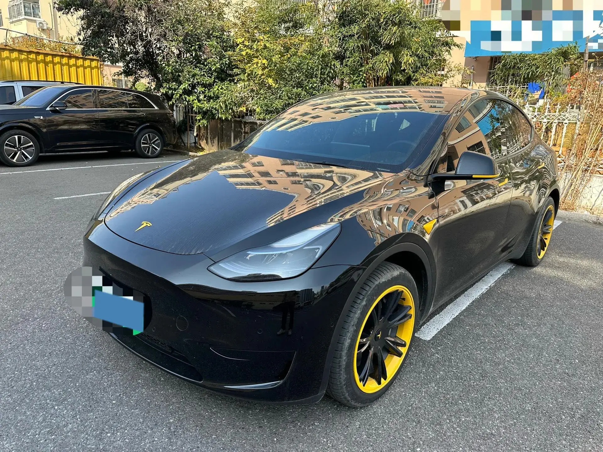 2022 TESLA MODEL view 1