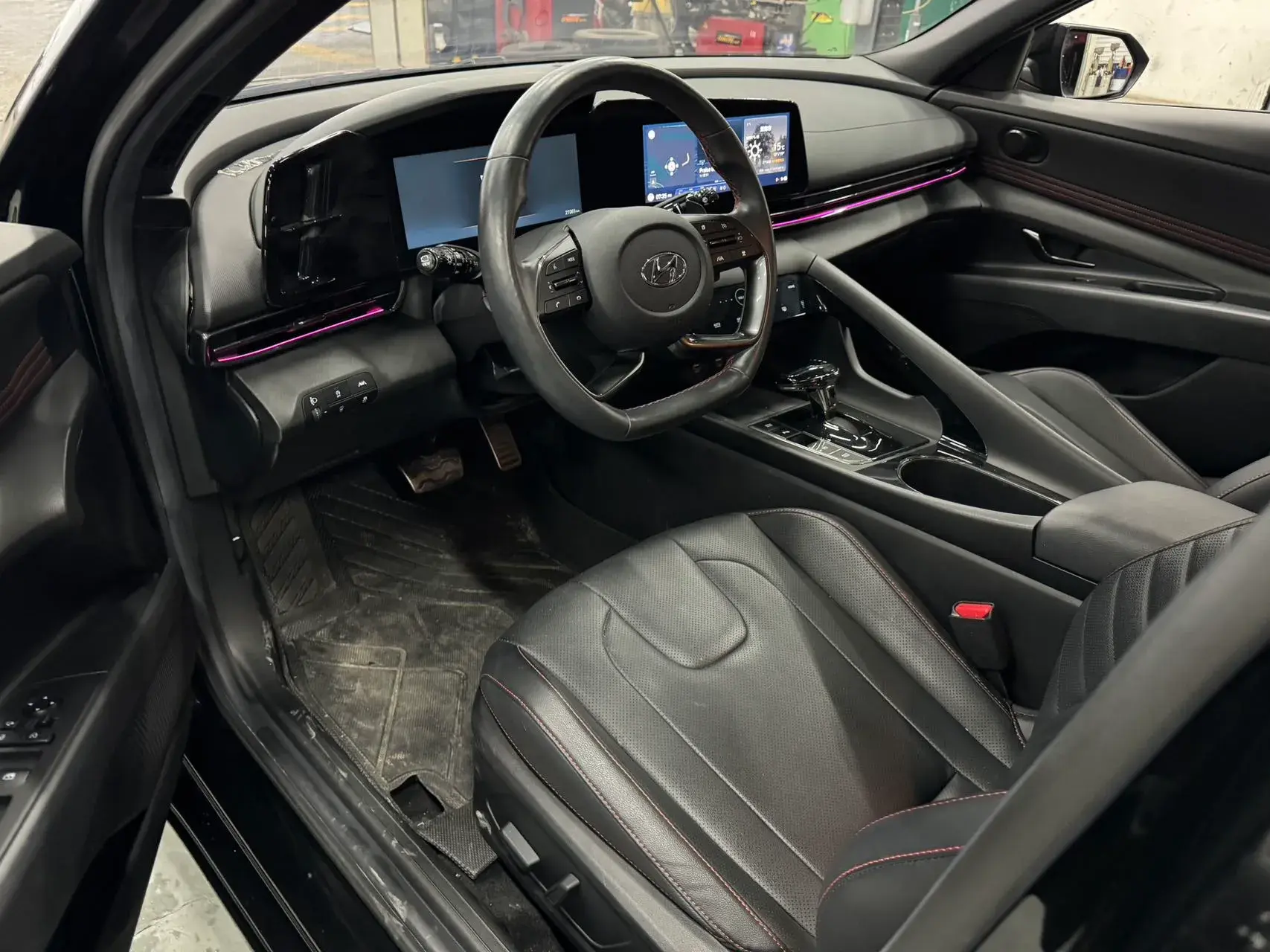 2021 HYUNDAI ELANTRA thumbnail 4