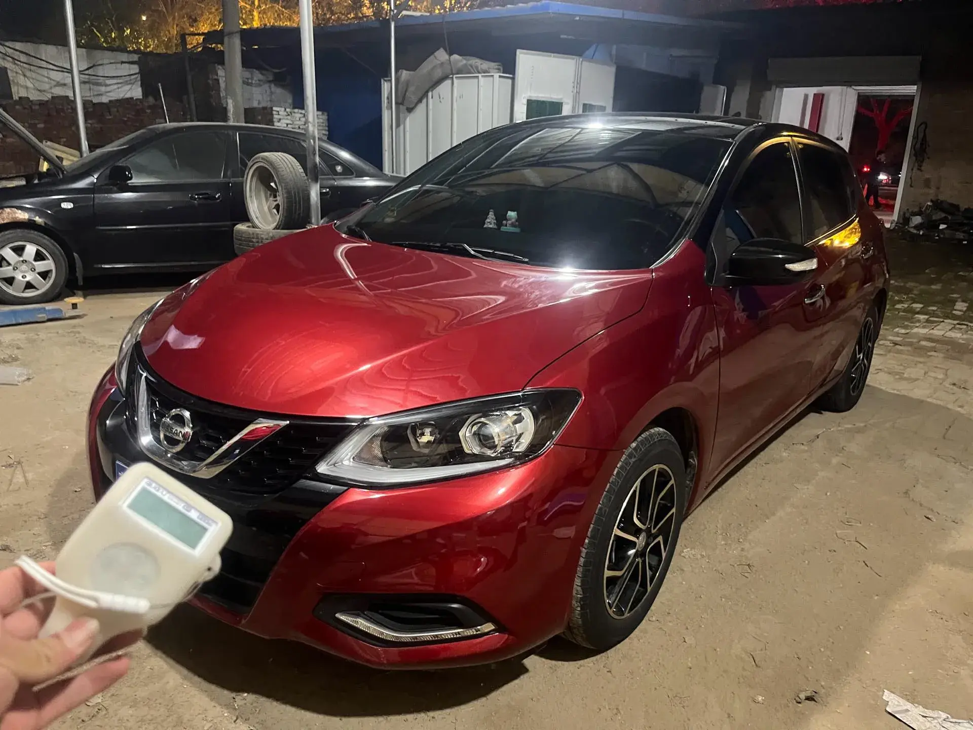 2024 NISSAN TIIDA view 1